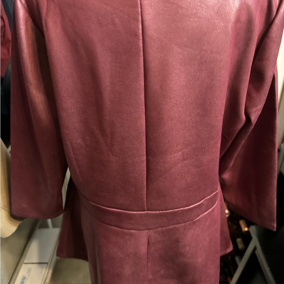 Classic 3/4-Sleeve Crew-Neck Scuba Peplum Top - Picture 4 of 5